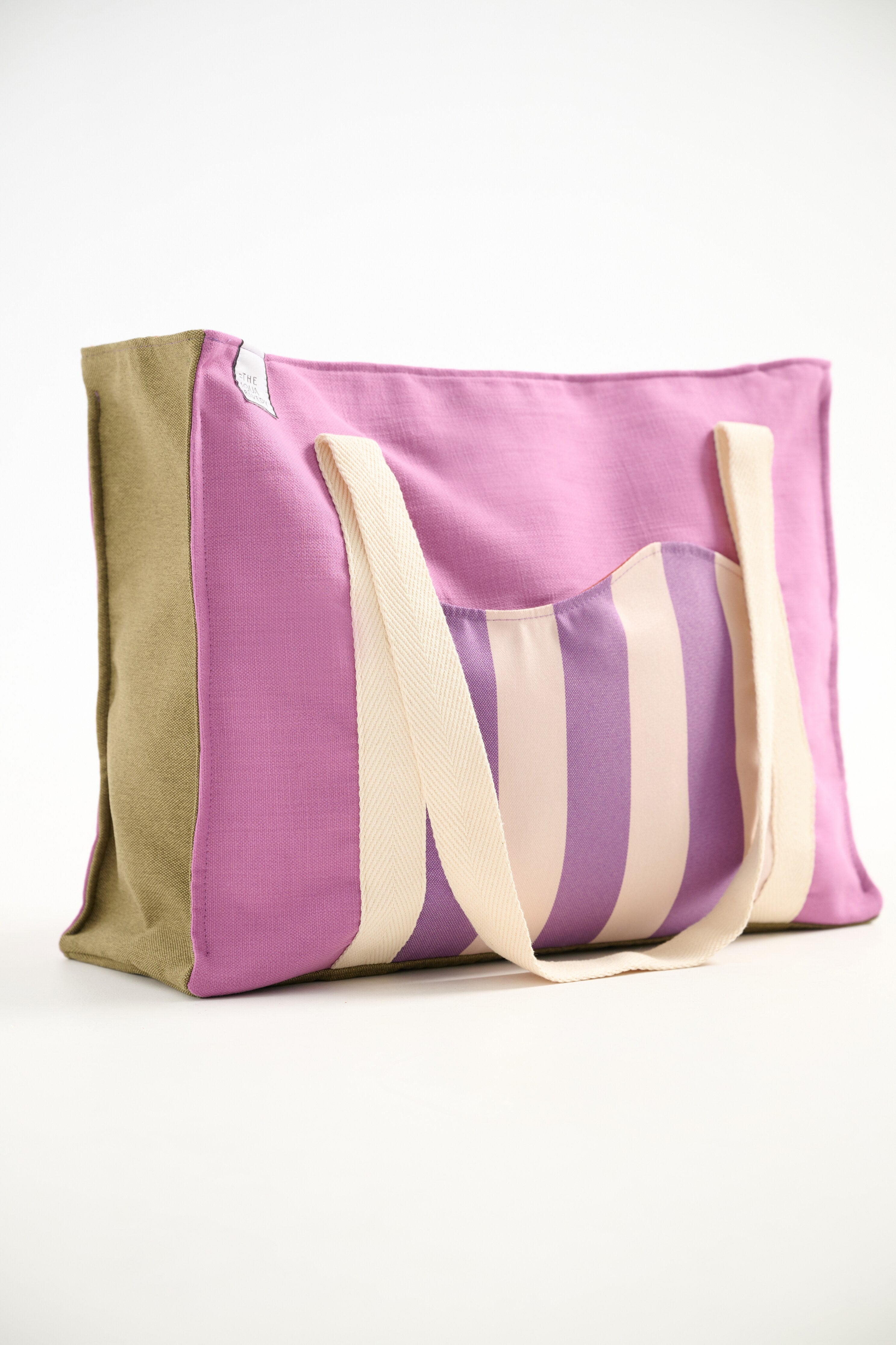 The Oversized Aprox bag in lilac