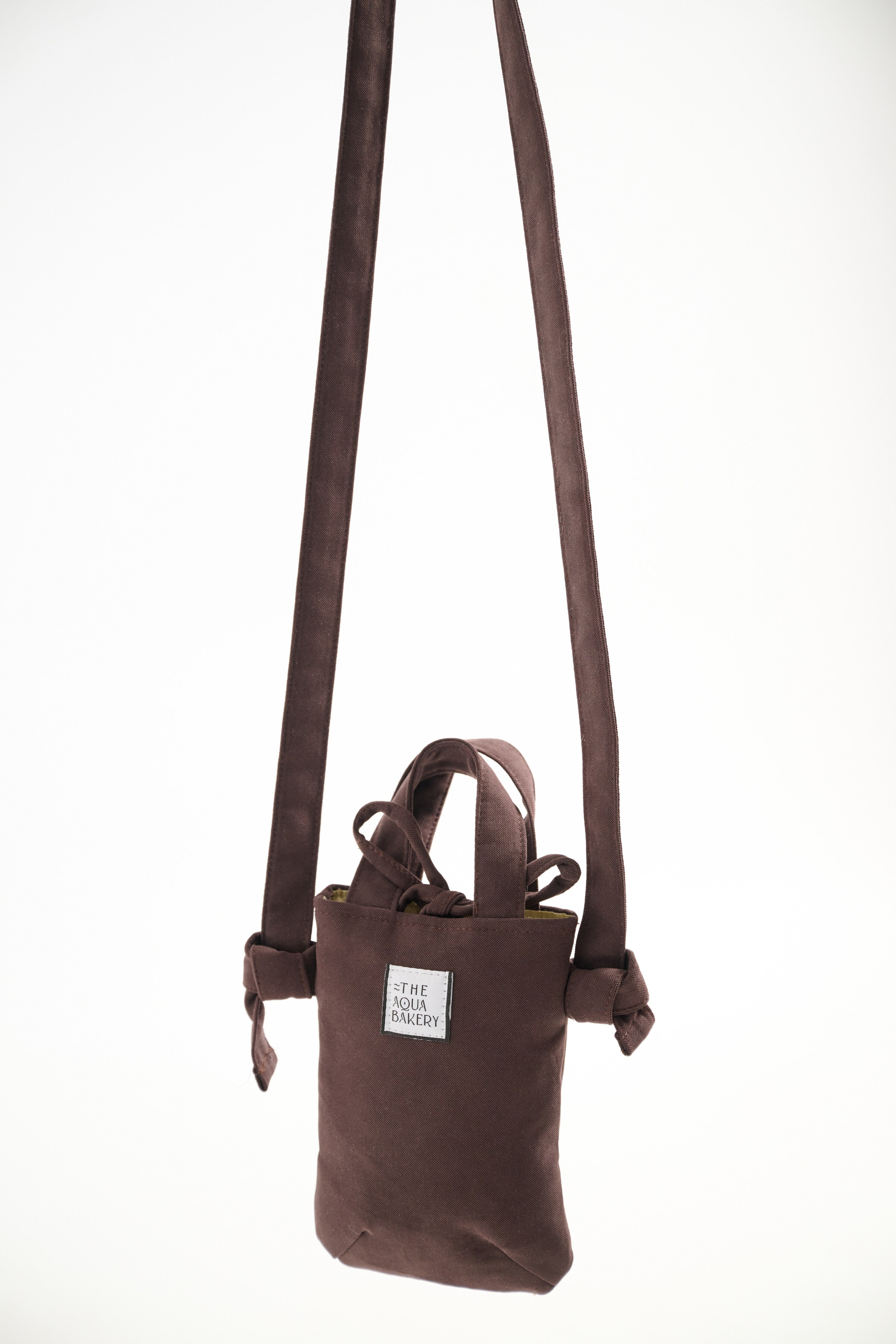 Cannoli phone bag in chocolate
