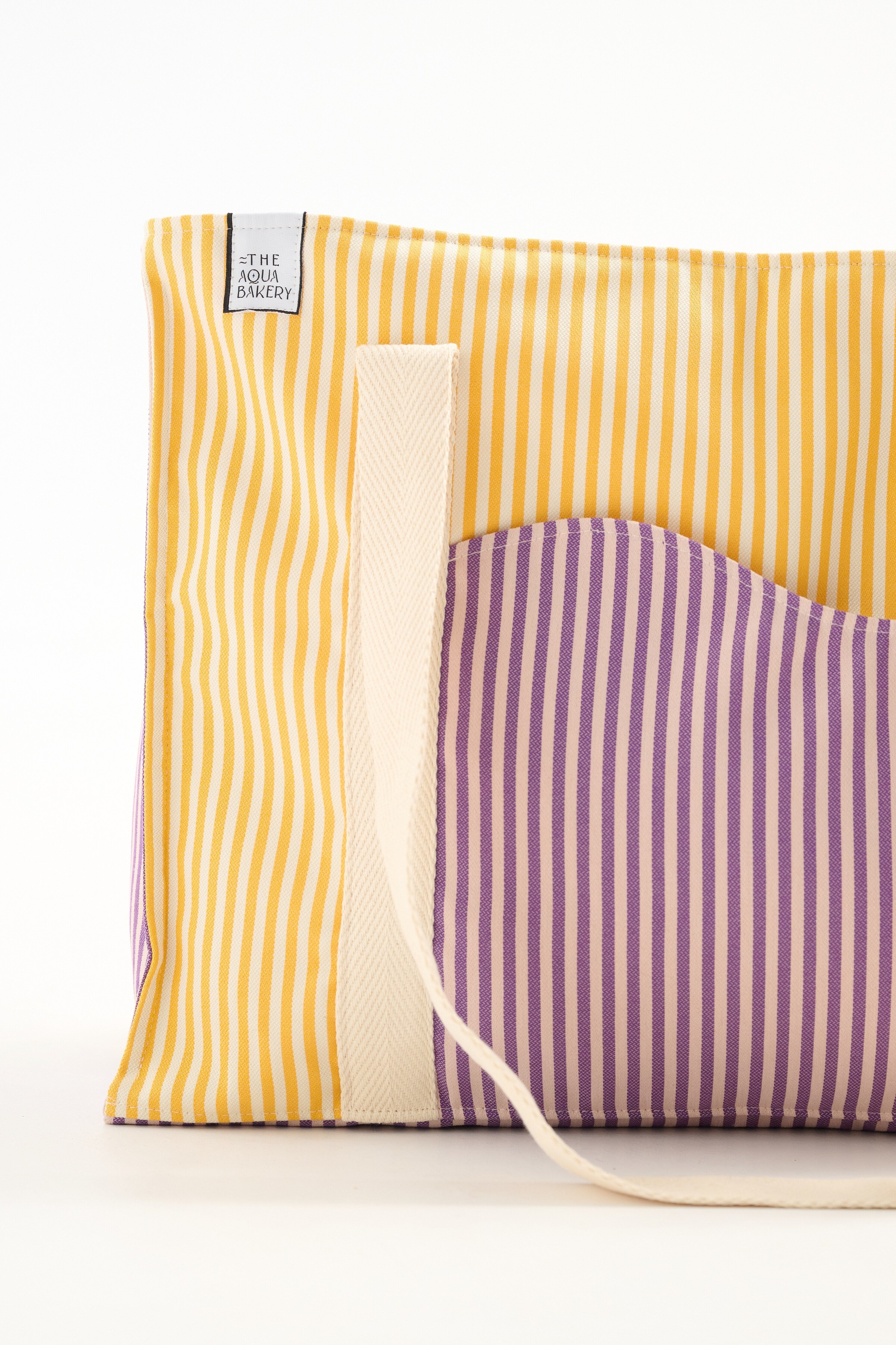 The Oversized Aprox bag in yellow stripes