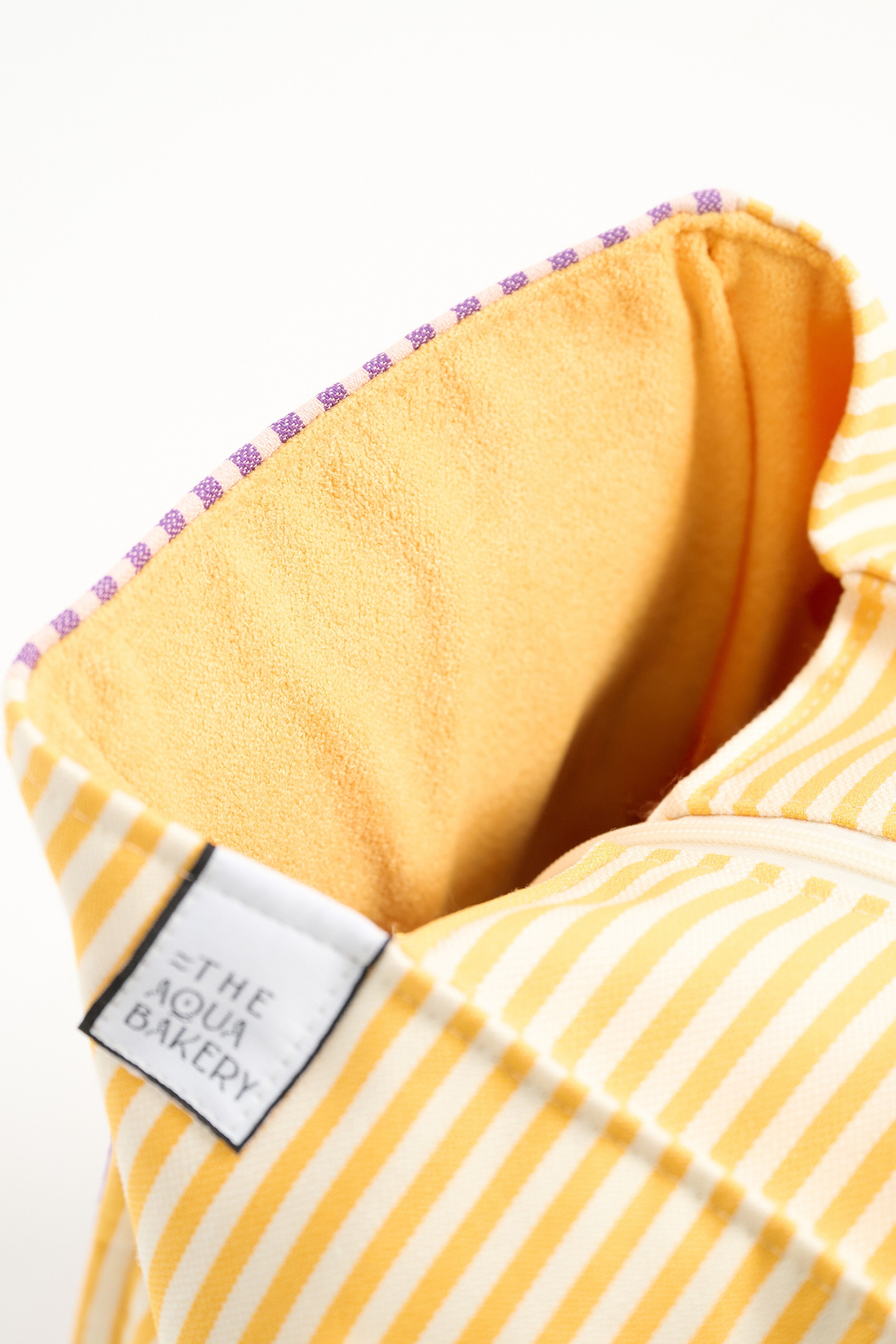 The Oversized Aprox bag in yellow stripes