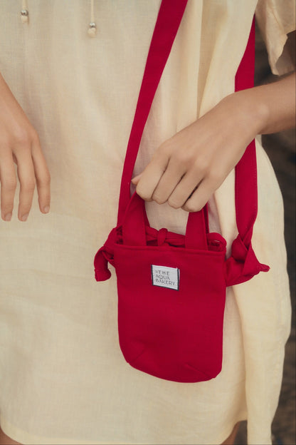 Cannoli phone bag in red
